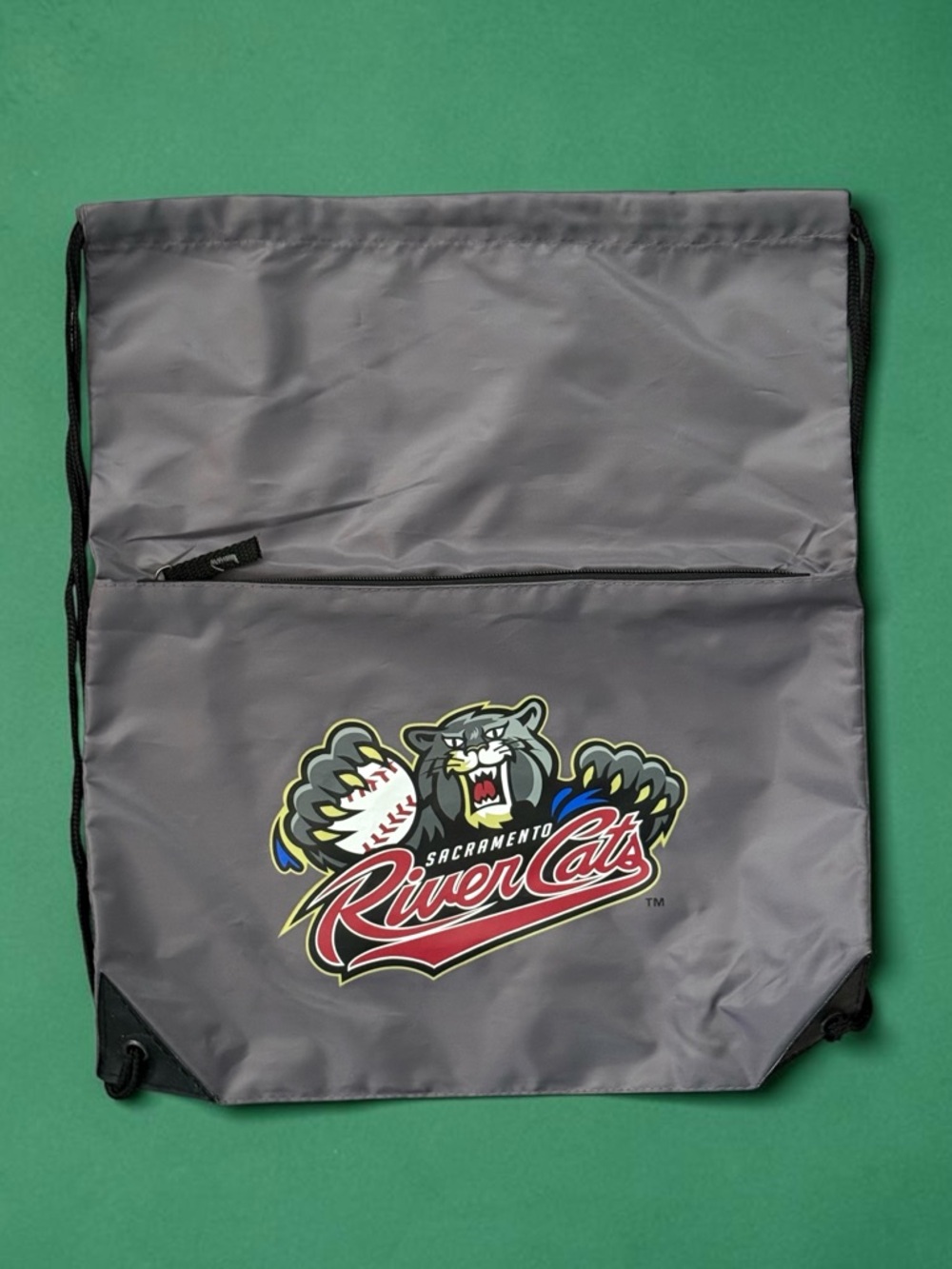 🫶🏻 Sacramento River Cats Gray Drawstring Backpack